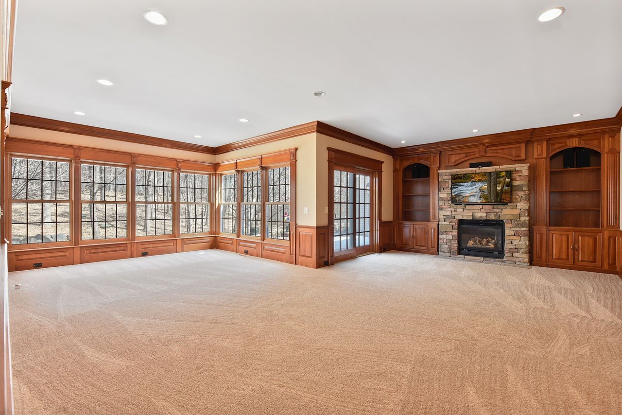 550 Oxford Road, Orono