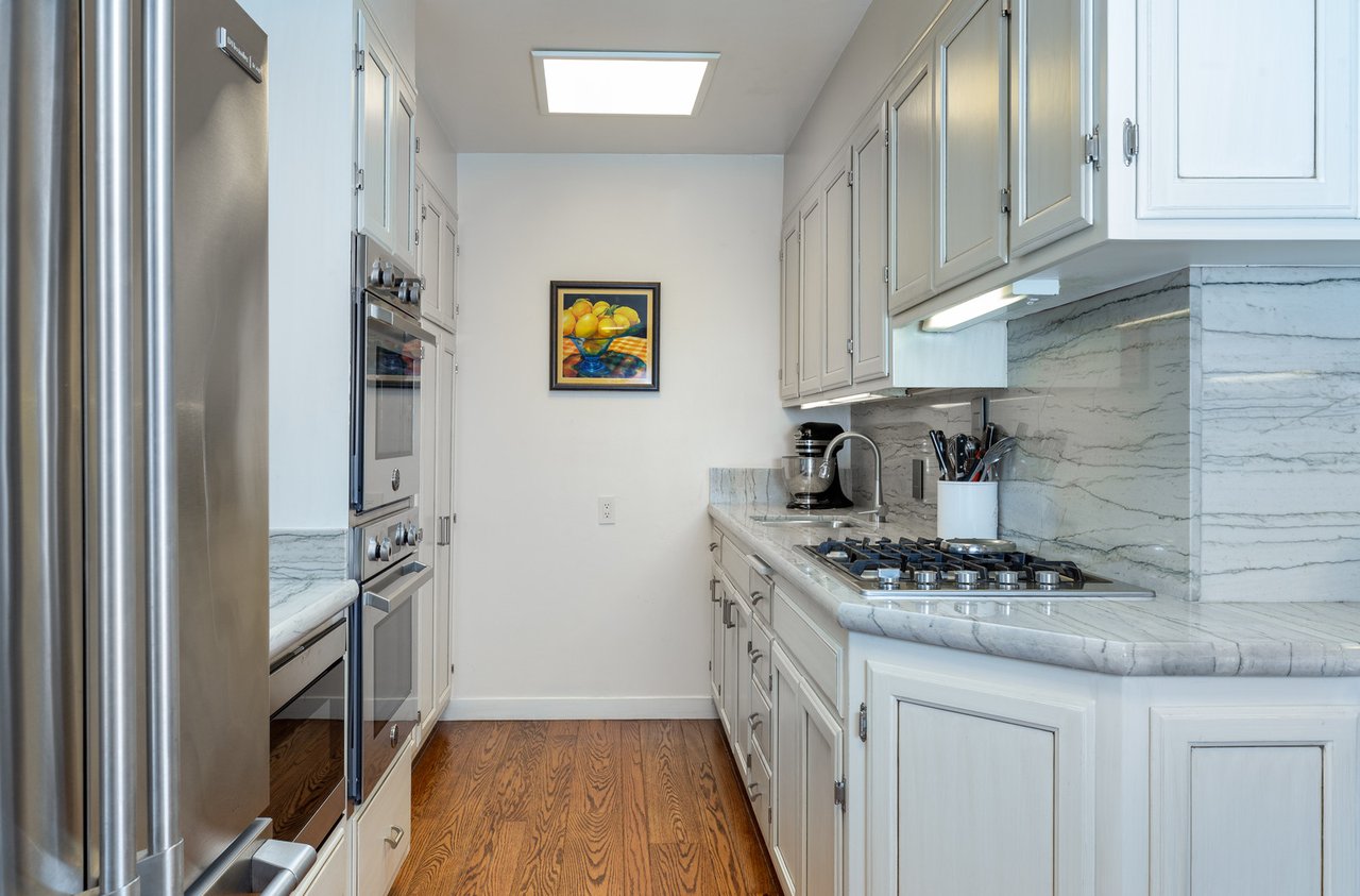 Fabulous single-story home located on the Westside of Alamo