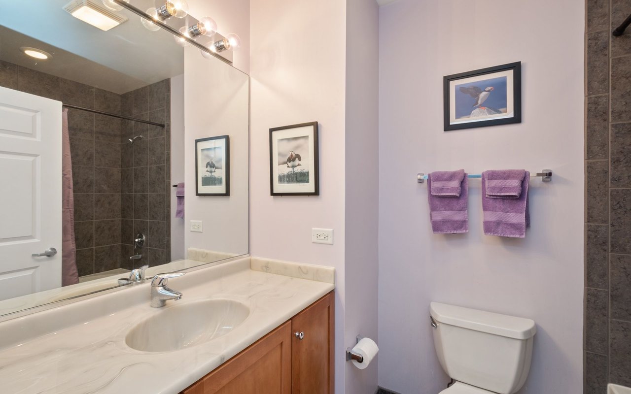 8 W Monroe St, #1603