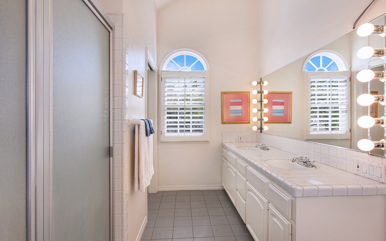 123 Pearl Ave