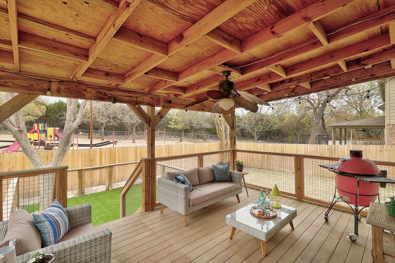 2432 Falcon Dr