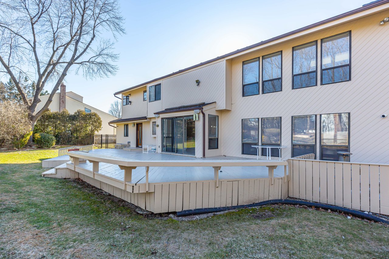 50 Juniper Lane, Muttontown