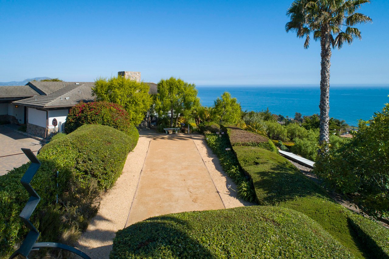 Sweeping Ocean Views - PENDING 