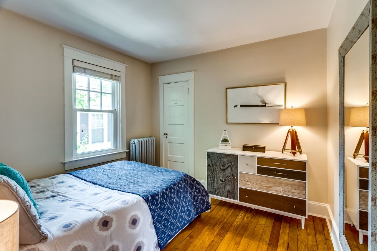 23 E Walnut Street