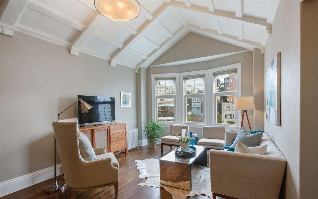 2701 Van Ness Ave, #702