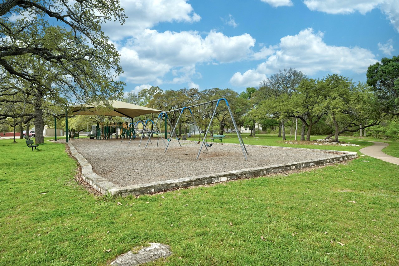 1204 Andrew CV
