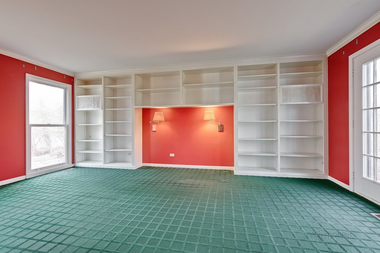 Classic Lake Bluff Tangley Oaks Home