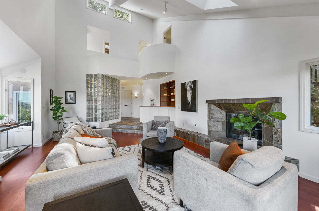 Contemporary Retreat on Corinthian Island