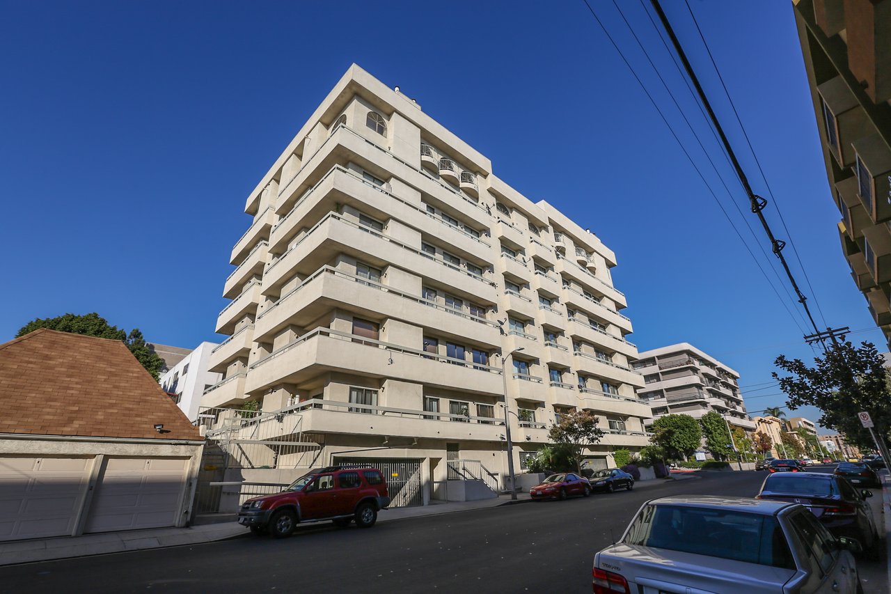 1601 N Fuller Avenue, Unit 404