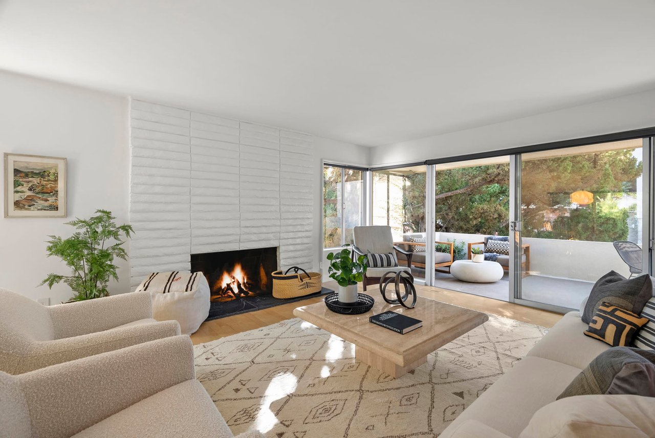 Mid-Century Gem in Upper Beachwood Canyon