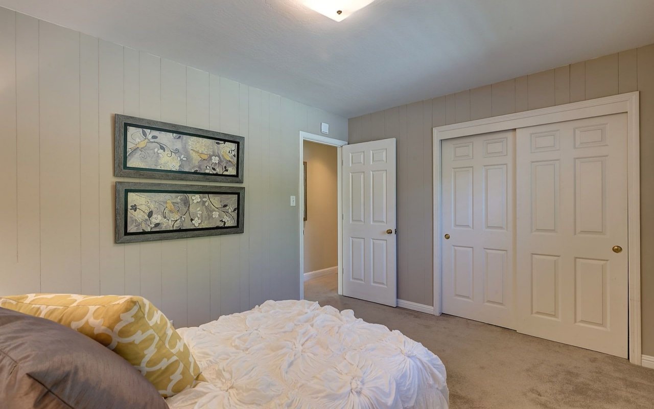 1280 Mt. View Blvd