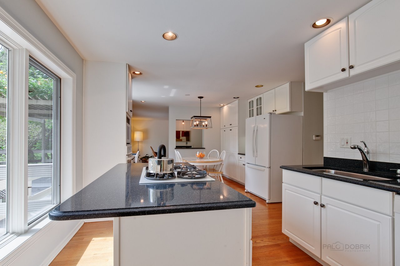 11233 Melvin Dr