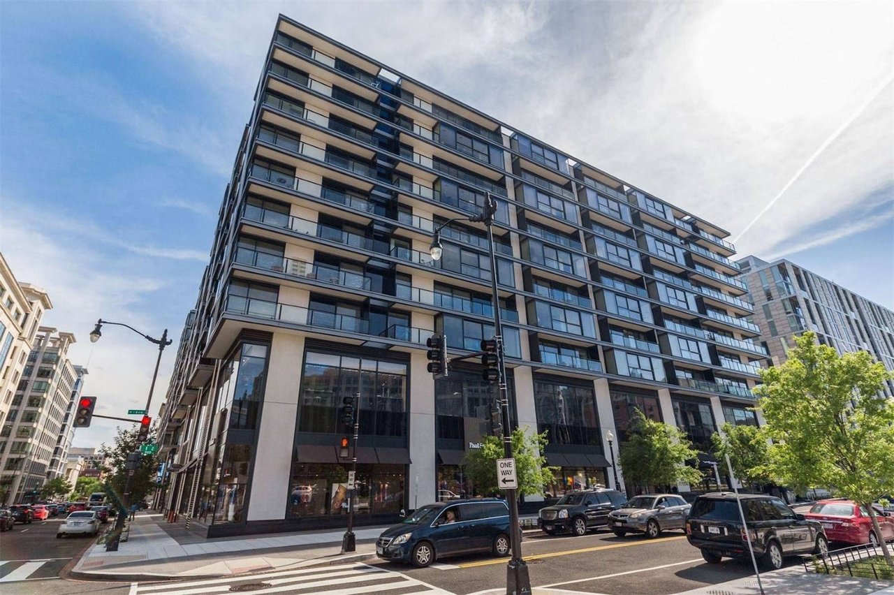 920 I St NW, #1105