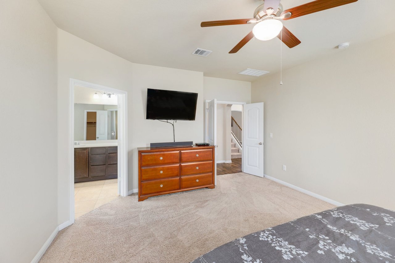 141 Serrano St, Georgetown, Texas 78628