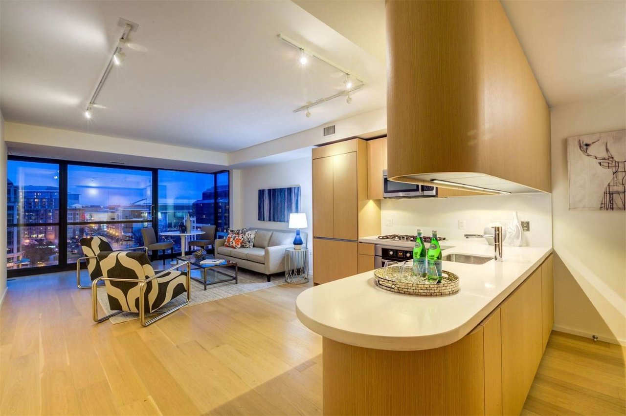 920 I St NW, #1105