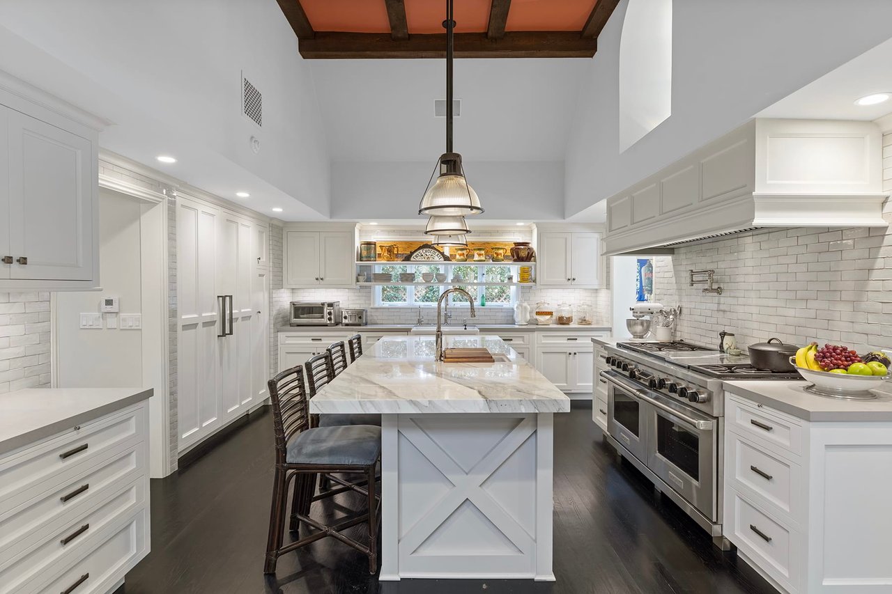 BRENTWOOD ENGLISH COUNTRY ESTATE