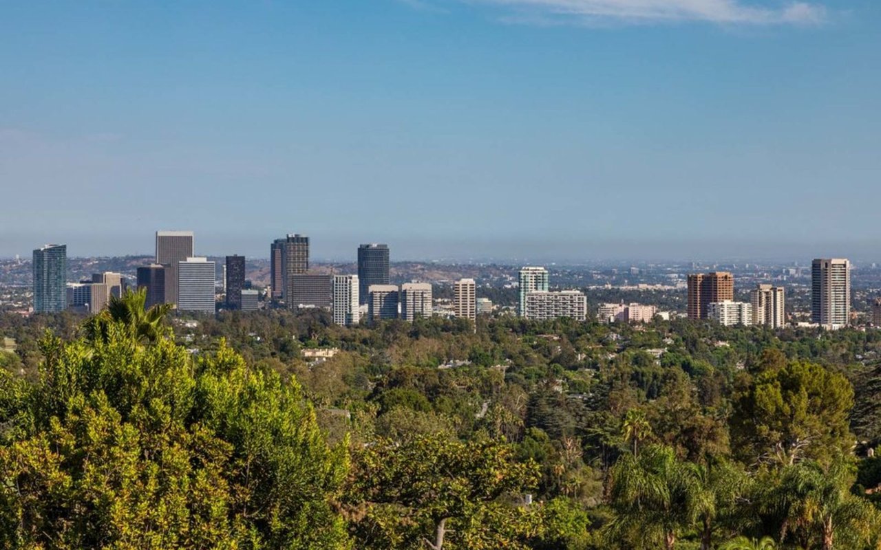 Trophy Estate Site In Bel Air