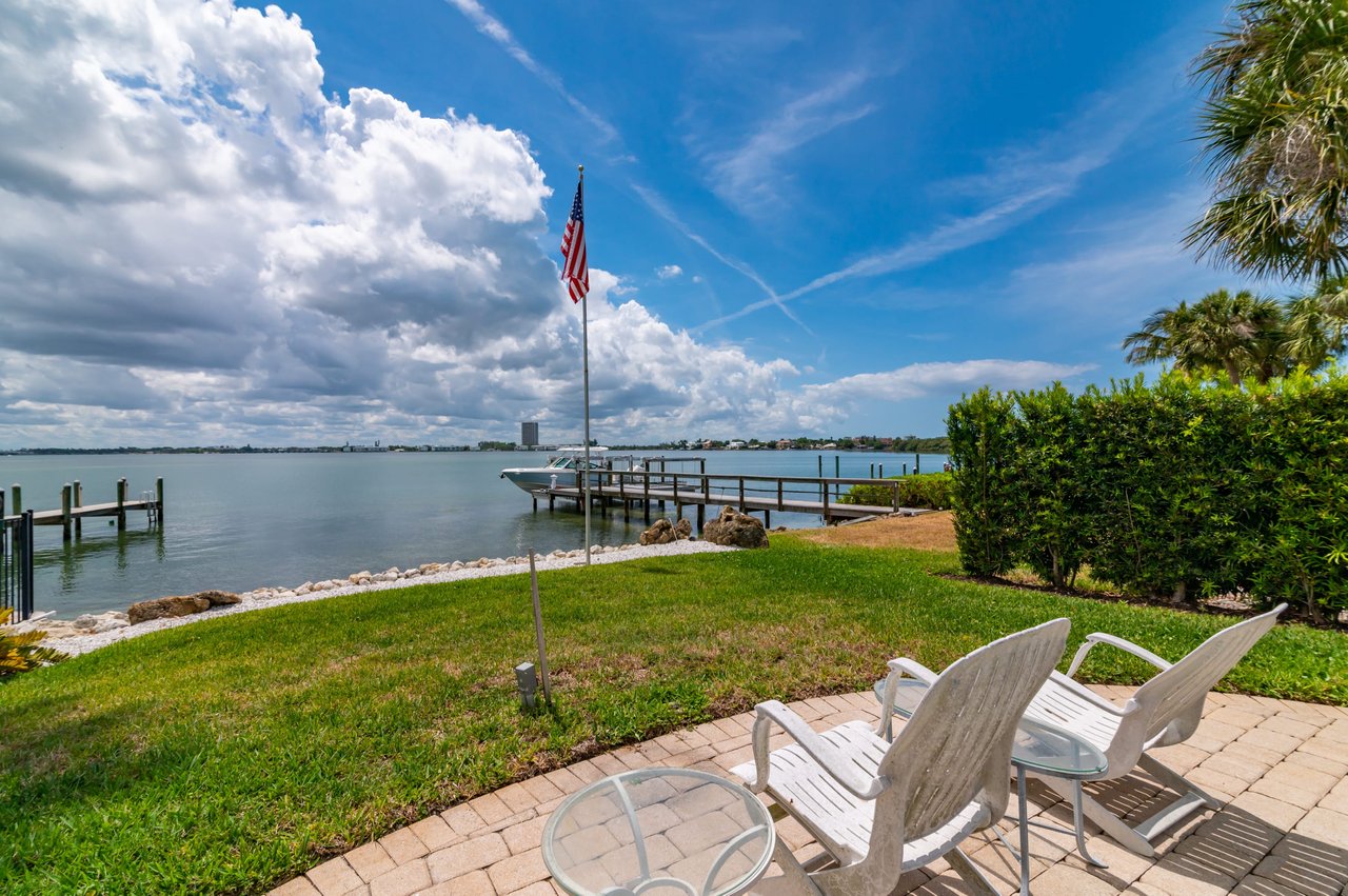 Prestigious Address in Lido Shores