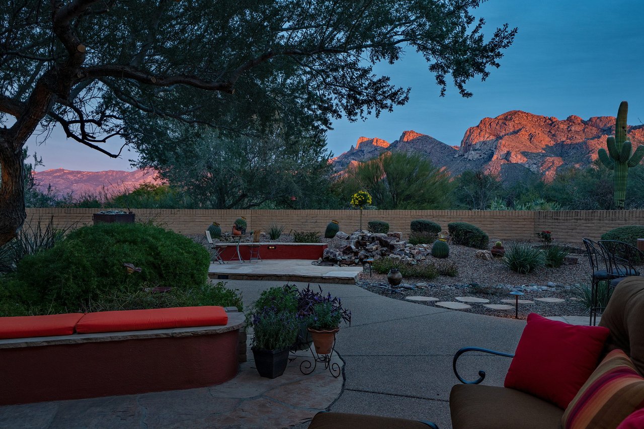 Unique Estate in Oro Valley Country Club