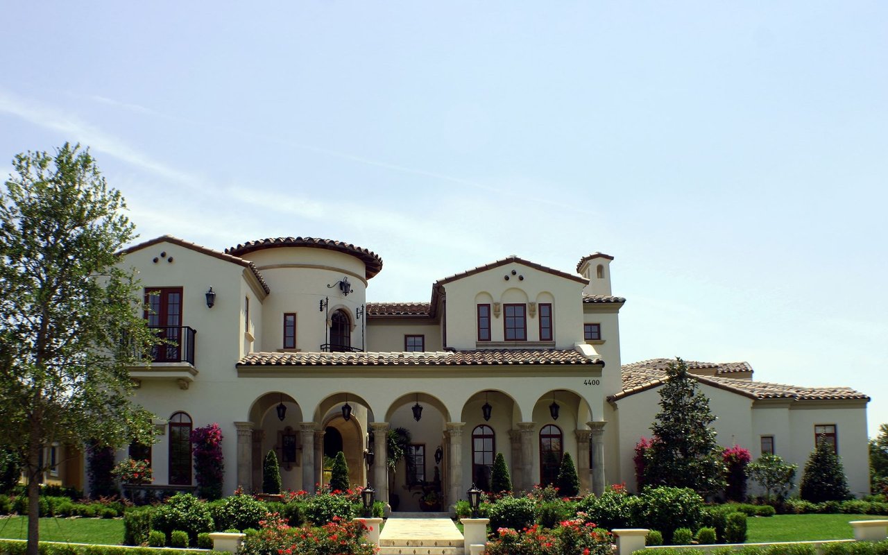 MISSION HILLS