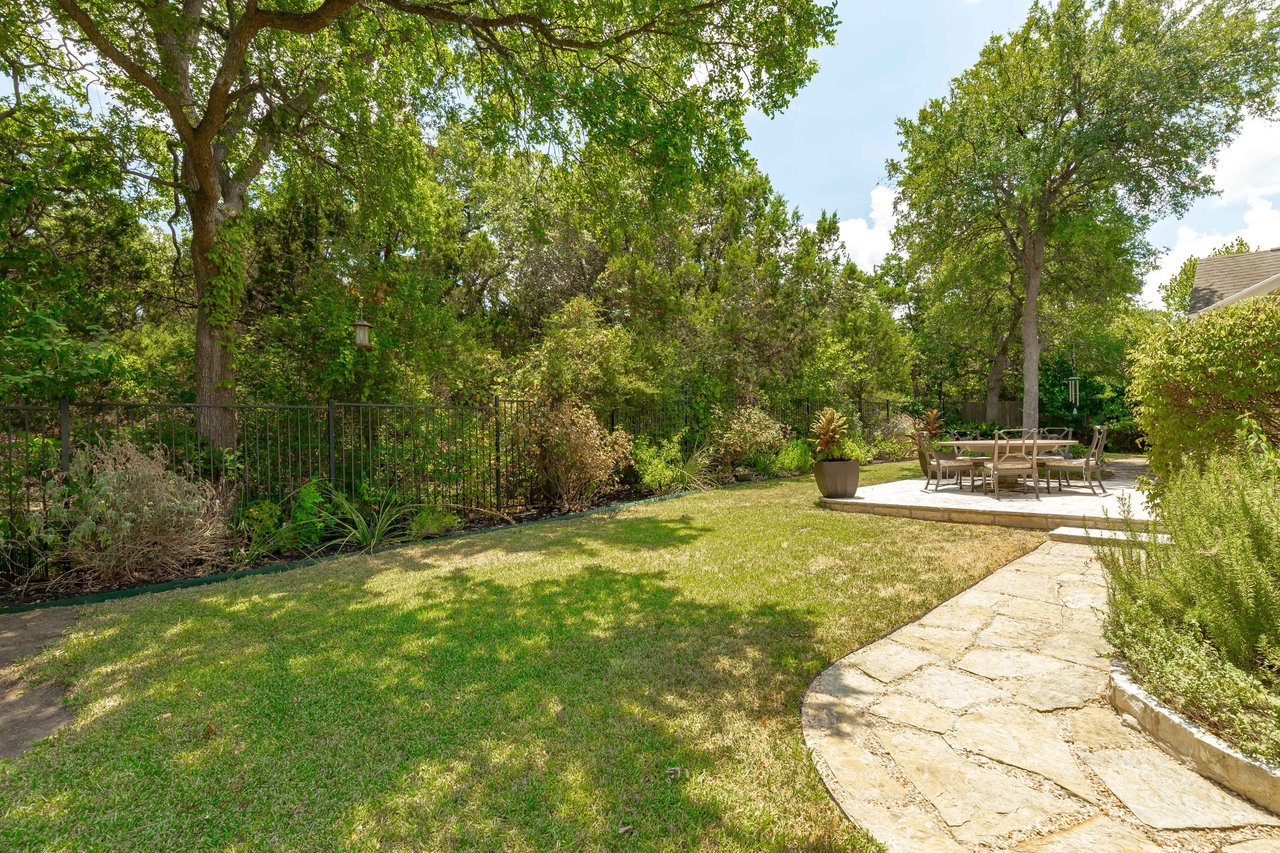 1204 Andrew CV