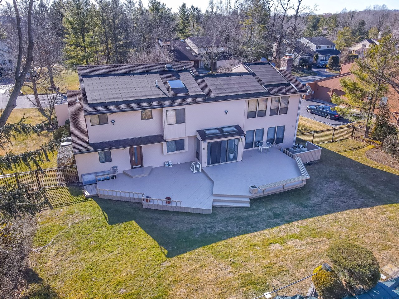 50 Juniper Lane, Muttontown