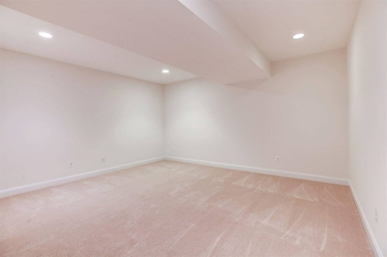 6524 35th Rd N