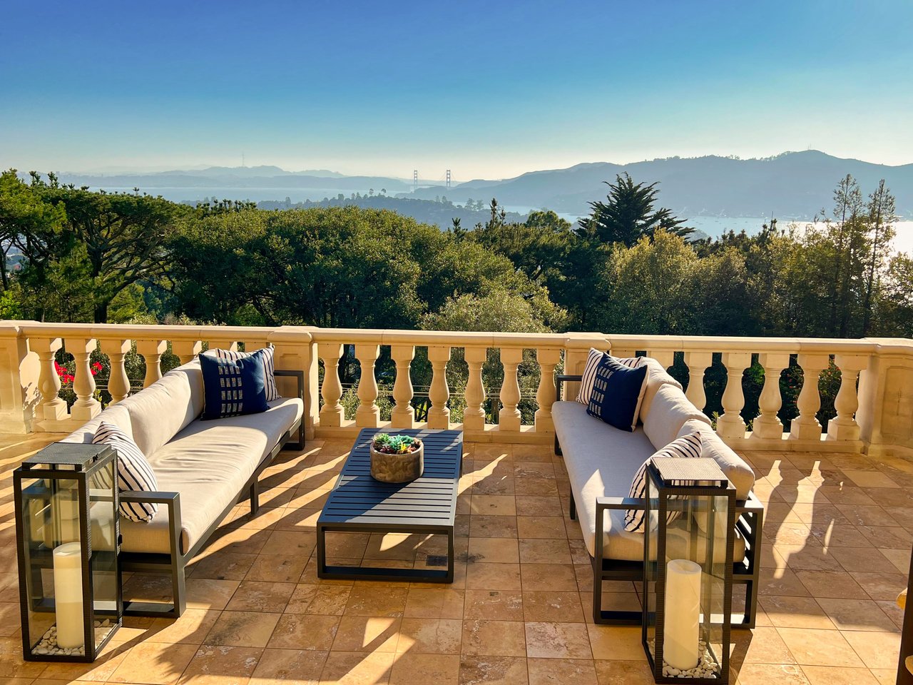 Extraordinary Tiburon Sanctuary