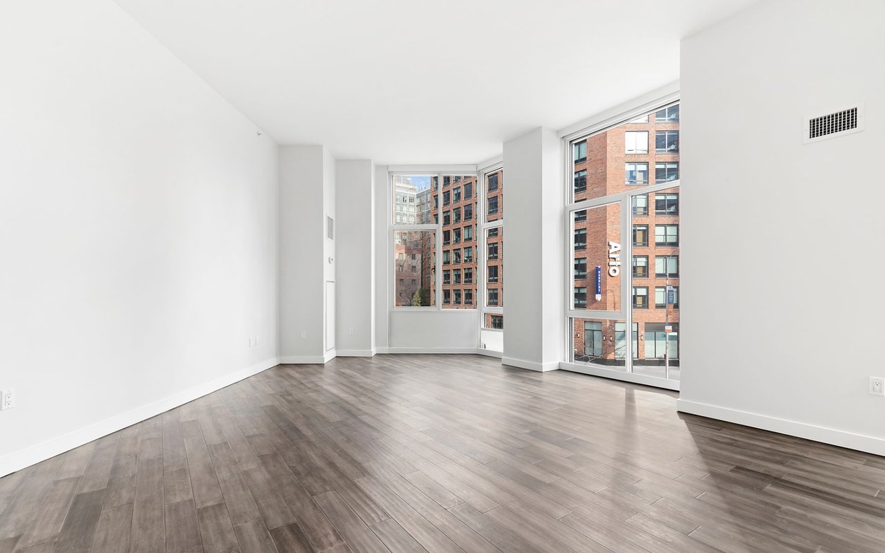 475 Greenwich St Unit 2D