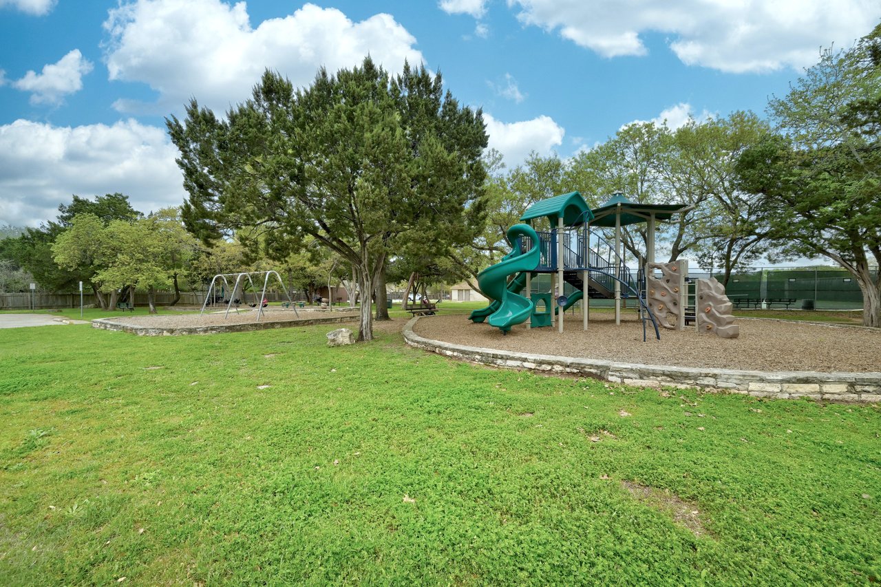 1204 Andrew CV