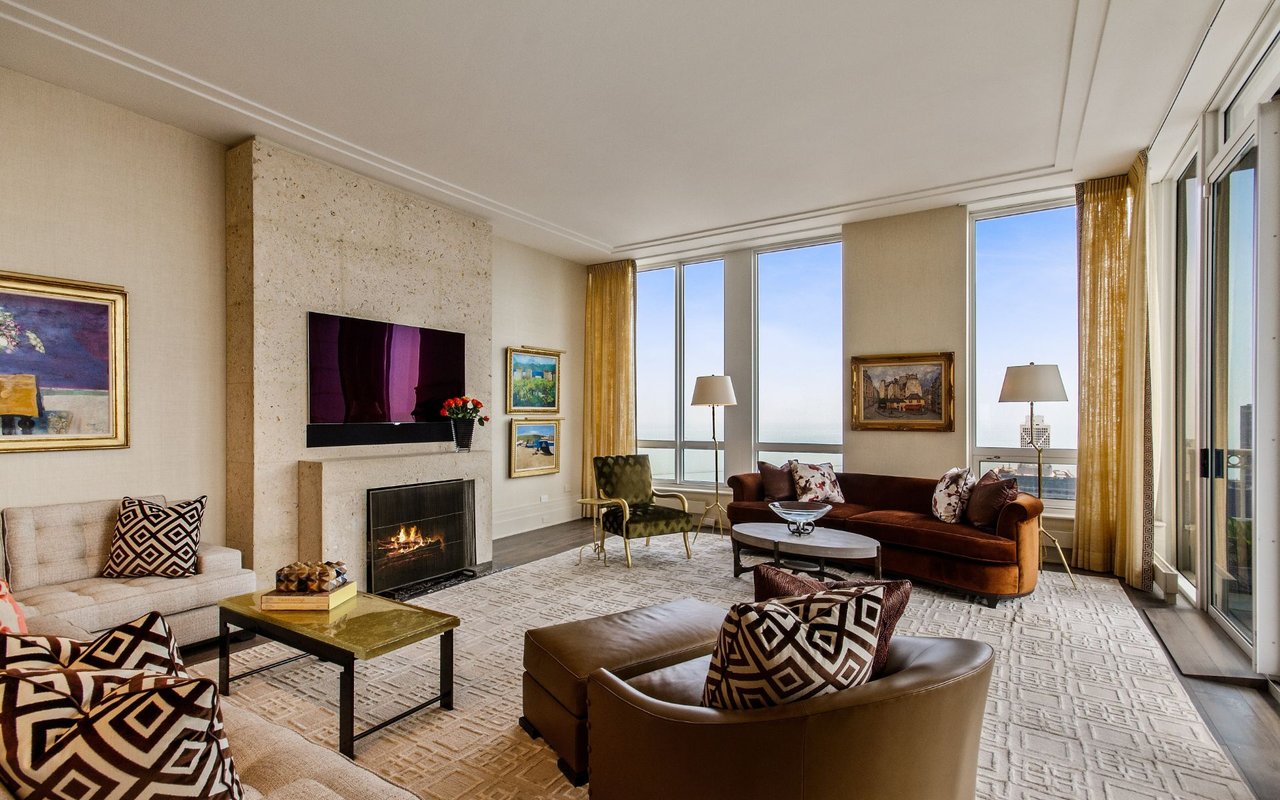 55 E Erie St, #5401 