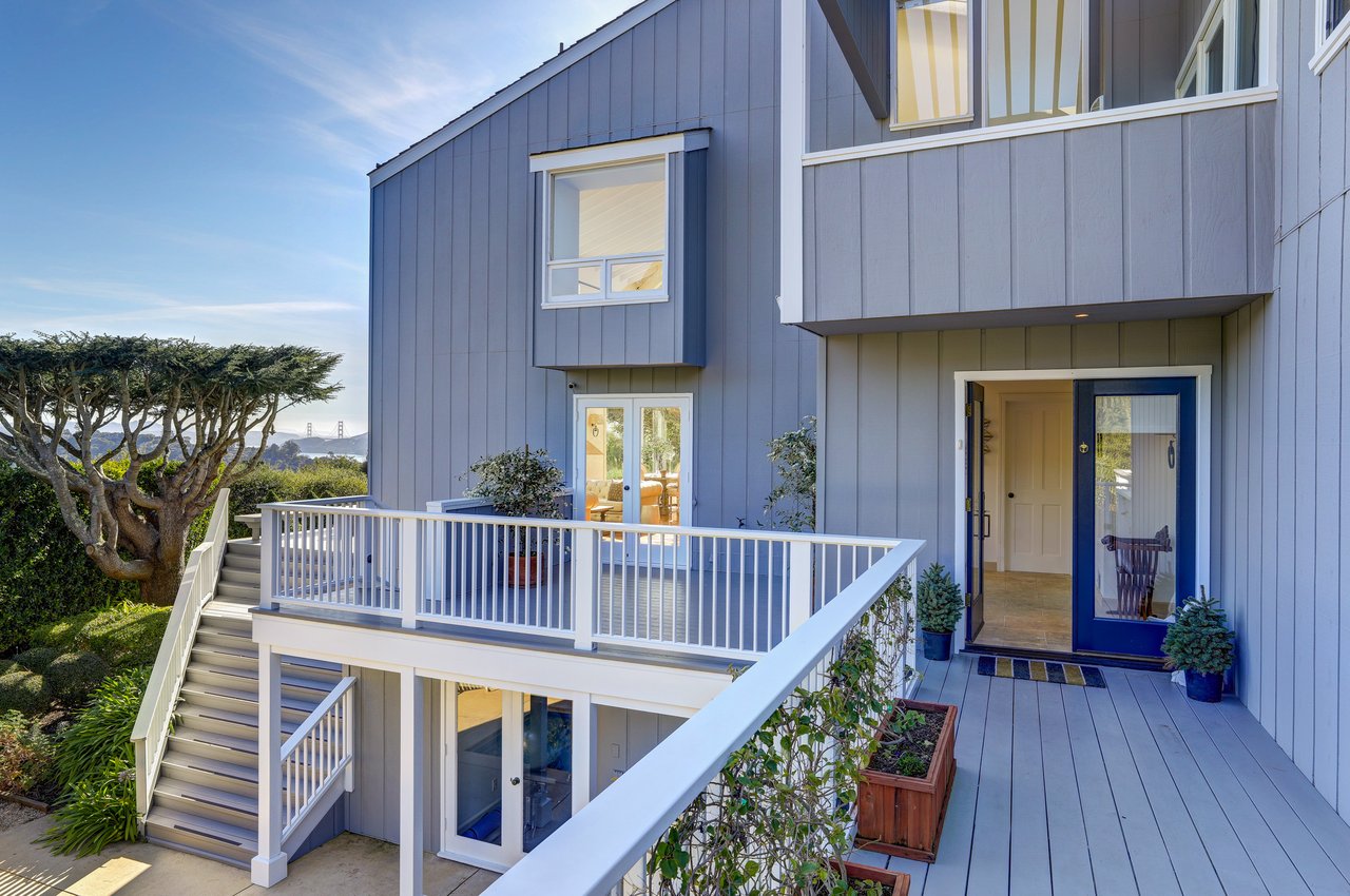 Contemporary View Residence 