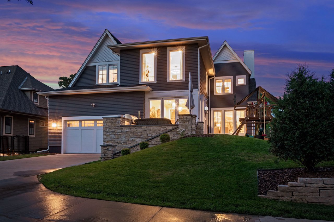 4248 Sidell Trail, Edina