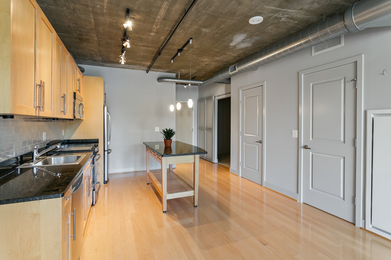 2125 14th St NW, #322