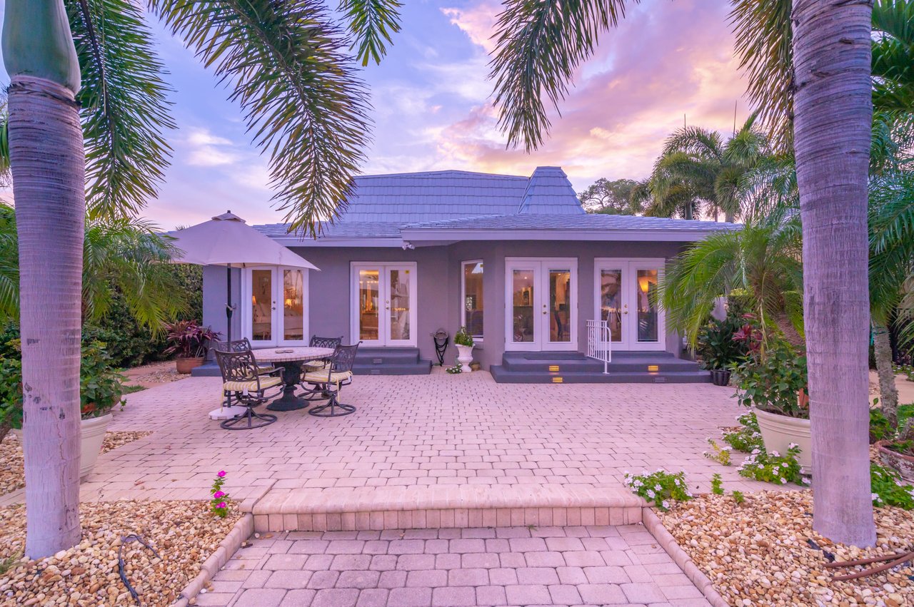 Prestigious Address in Lido Shores