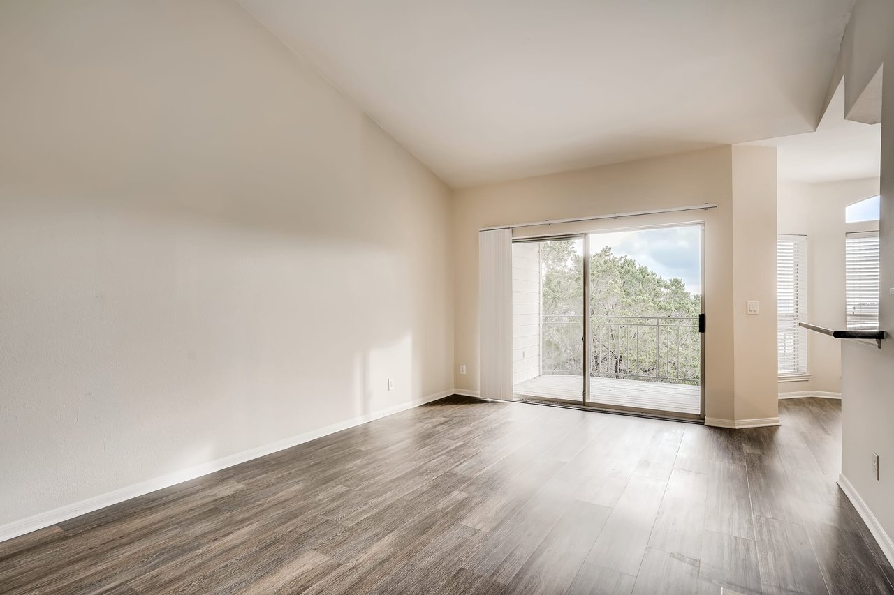 6000 Shepherd Mountain Cove 2107