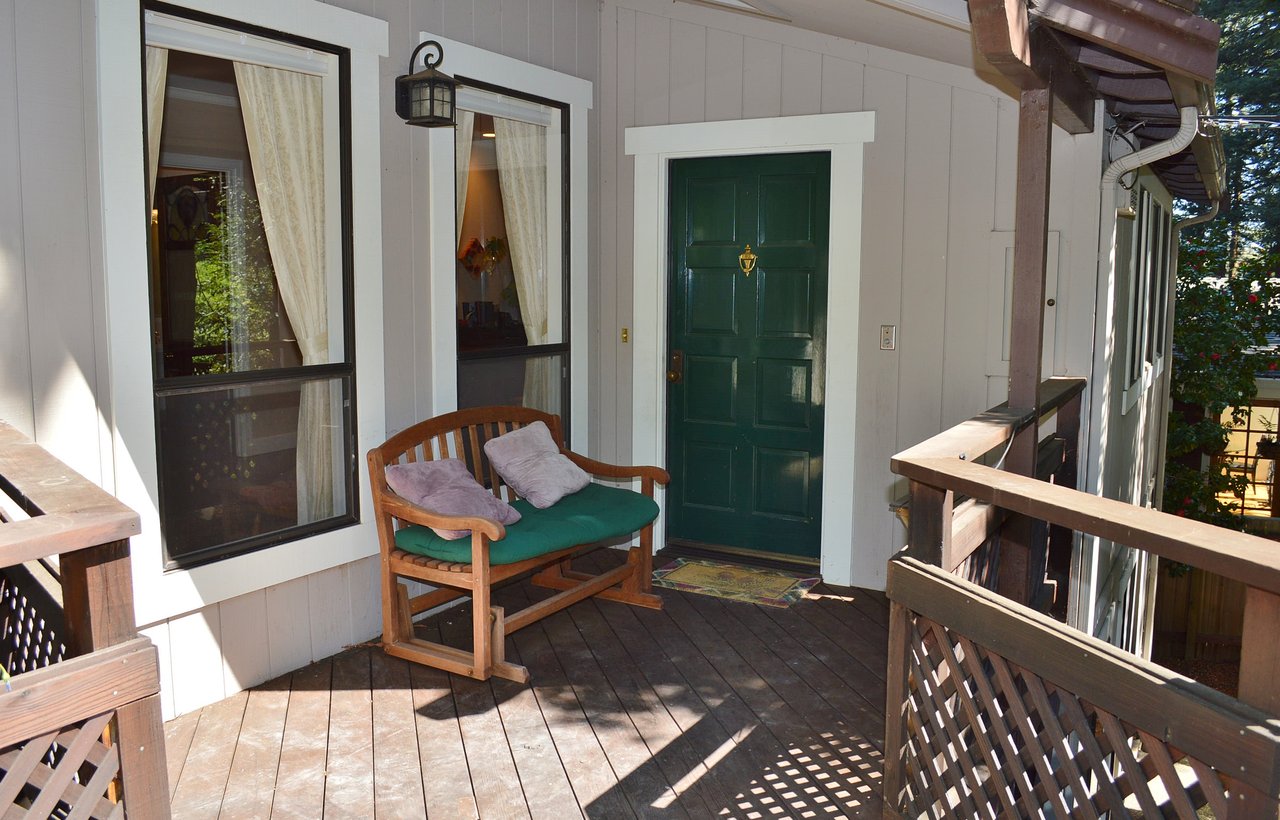 52 Piedmont Road, Larkspur