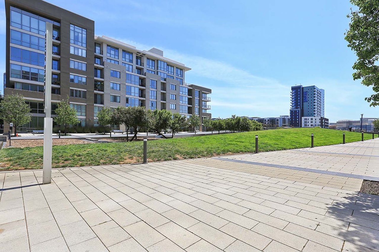 110 Channel St, #528 