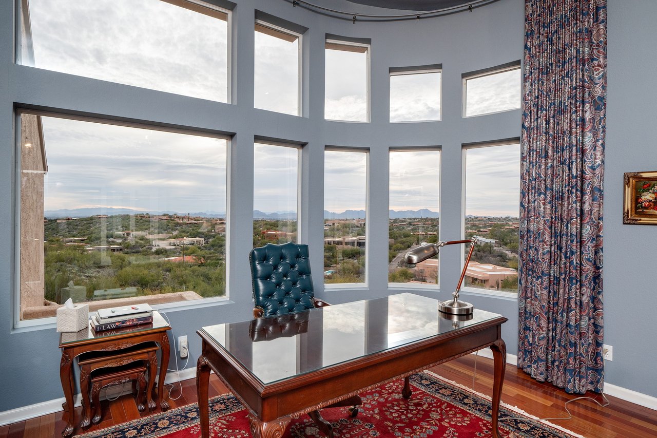 Spectacular View Home