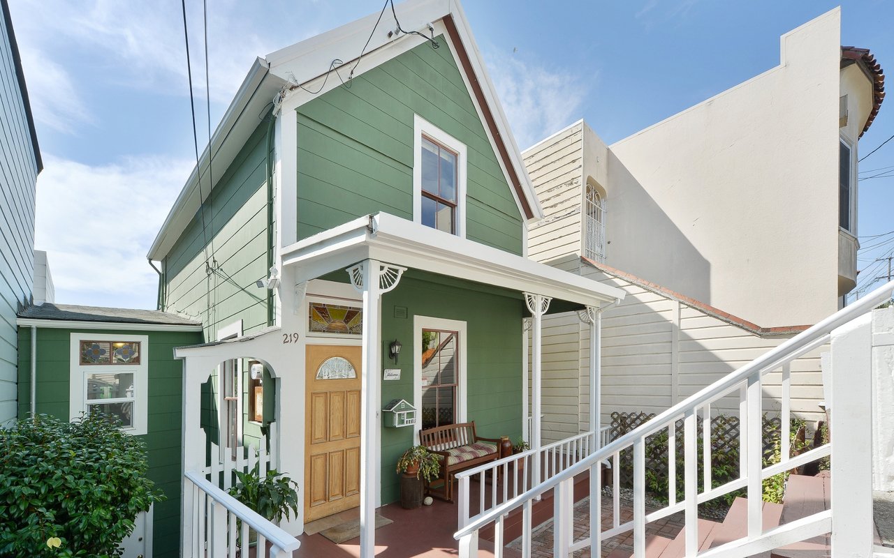 219 Hearst Ave