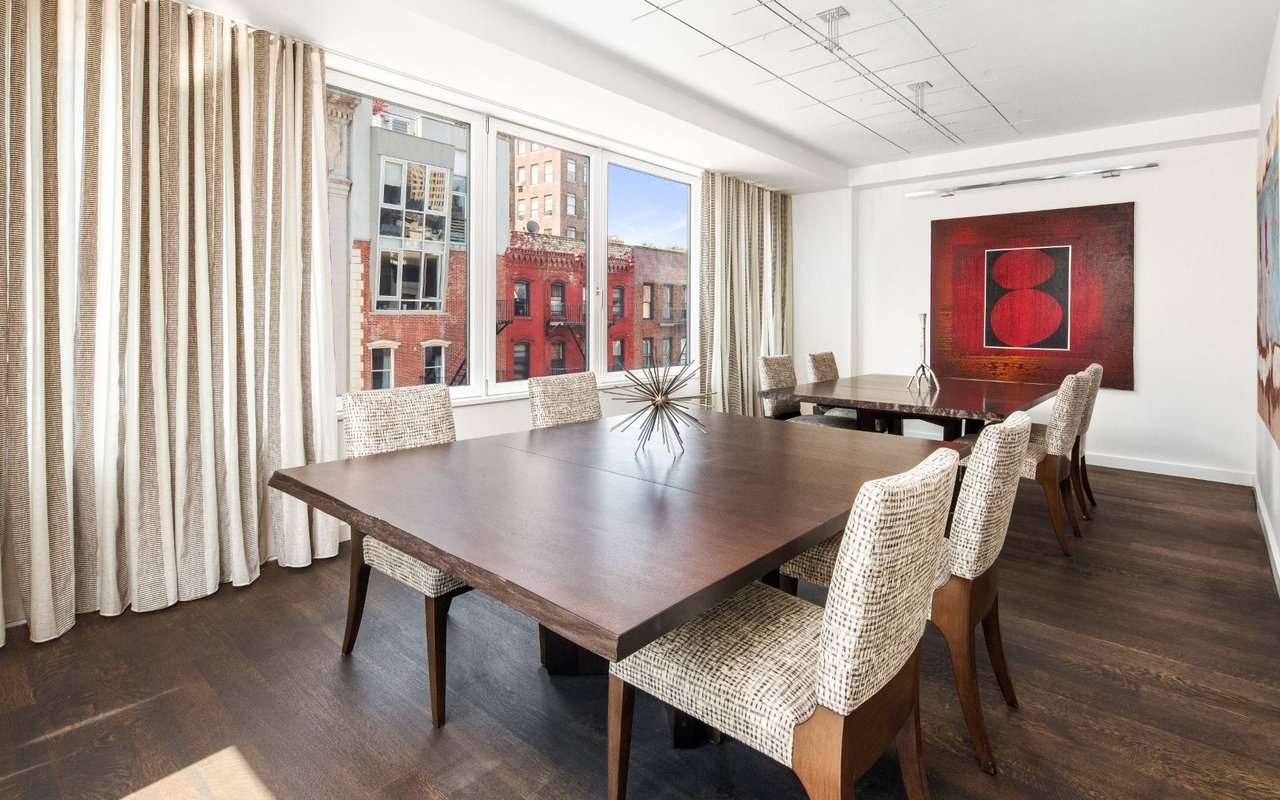 233 West 20th St