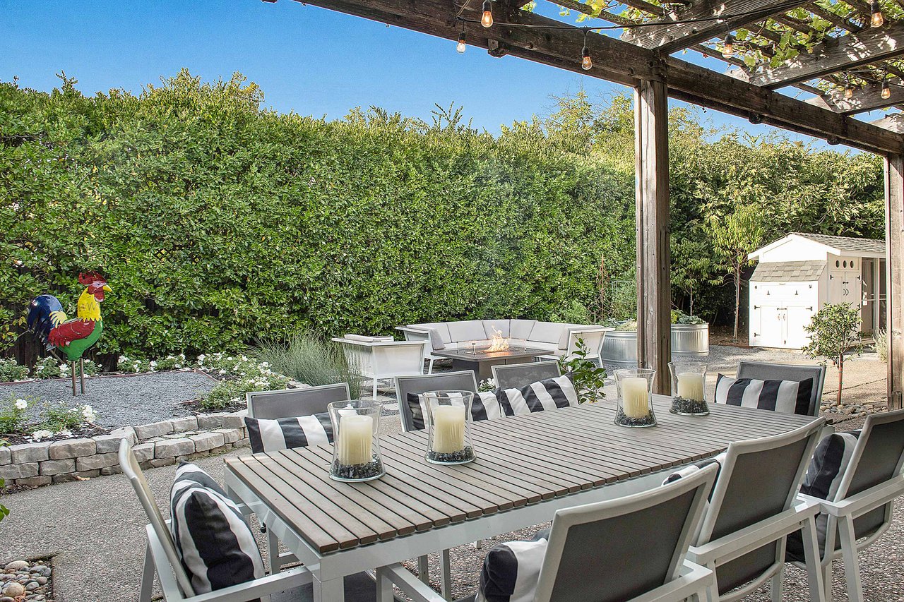 Sophisticated Calistoga Home - SOLD