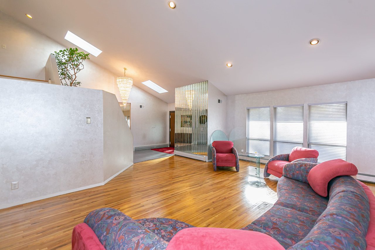 50 Juniper Lane, Muttontown