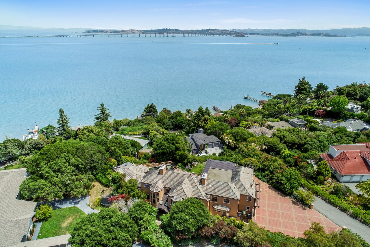 Resort Style Living Overlooking the Bay