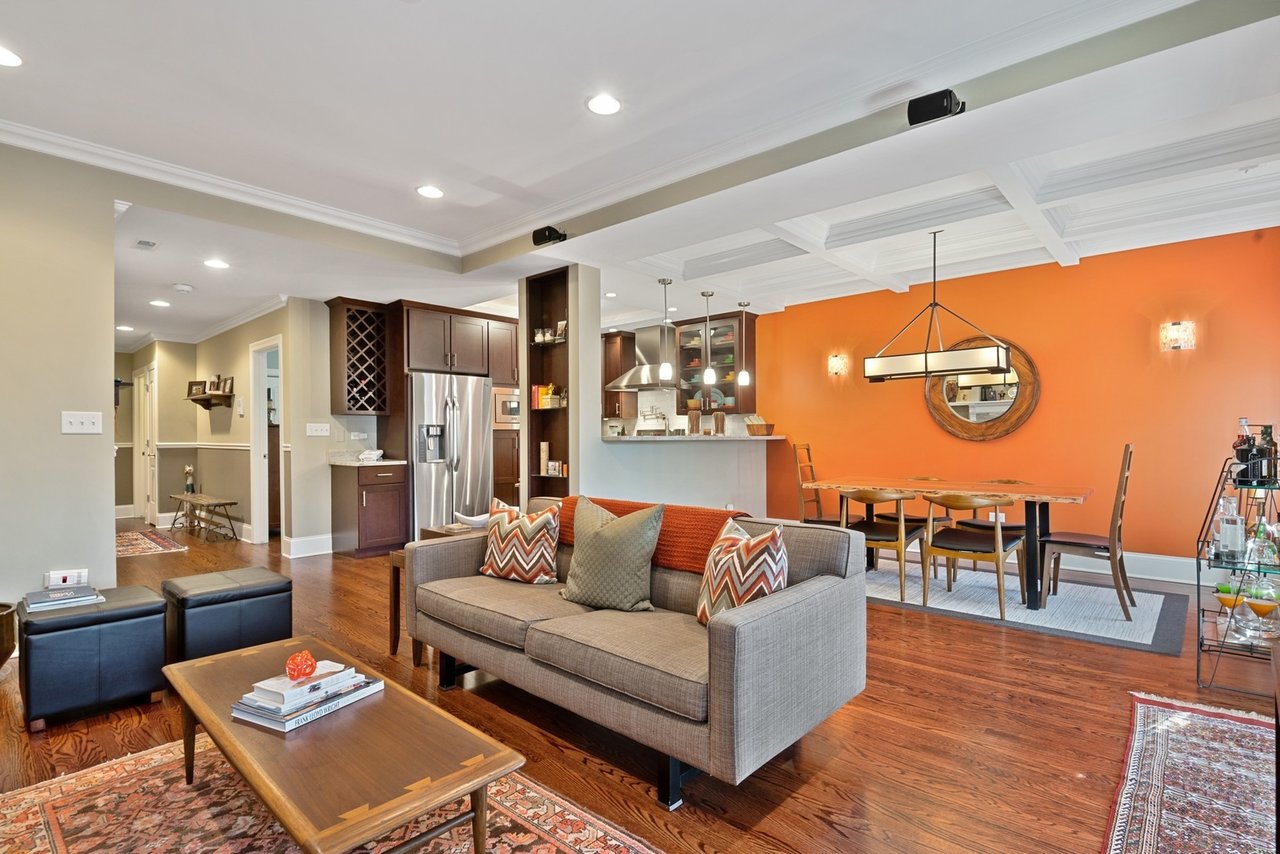 6335 N Magnolia Avenue # 2S