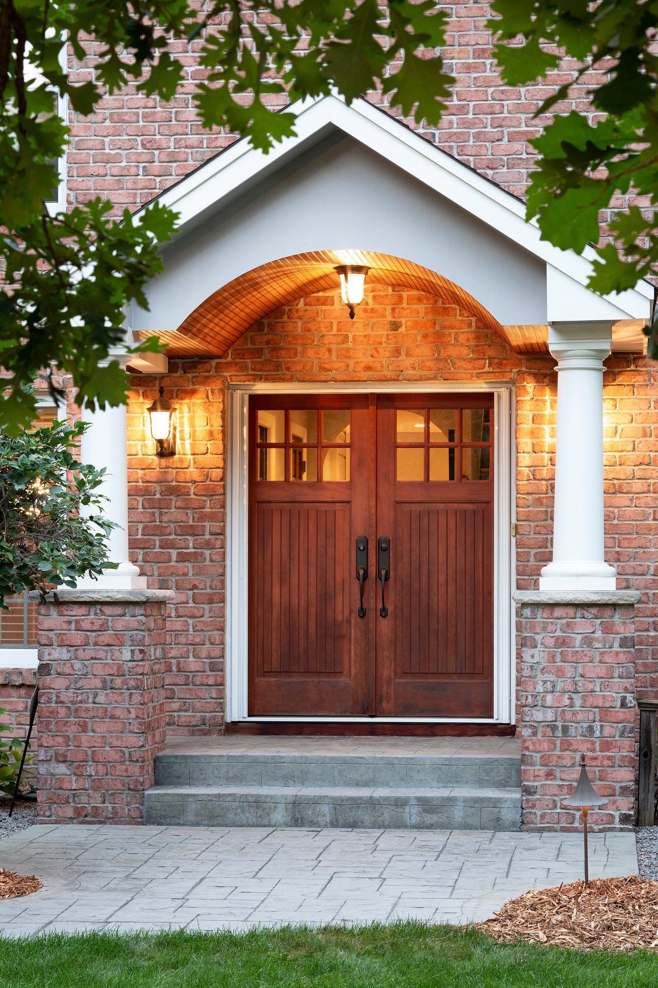 6040 Maple Leaf Circle | Shorewood