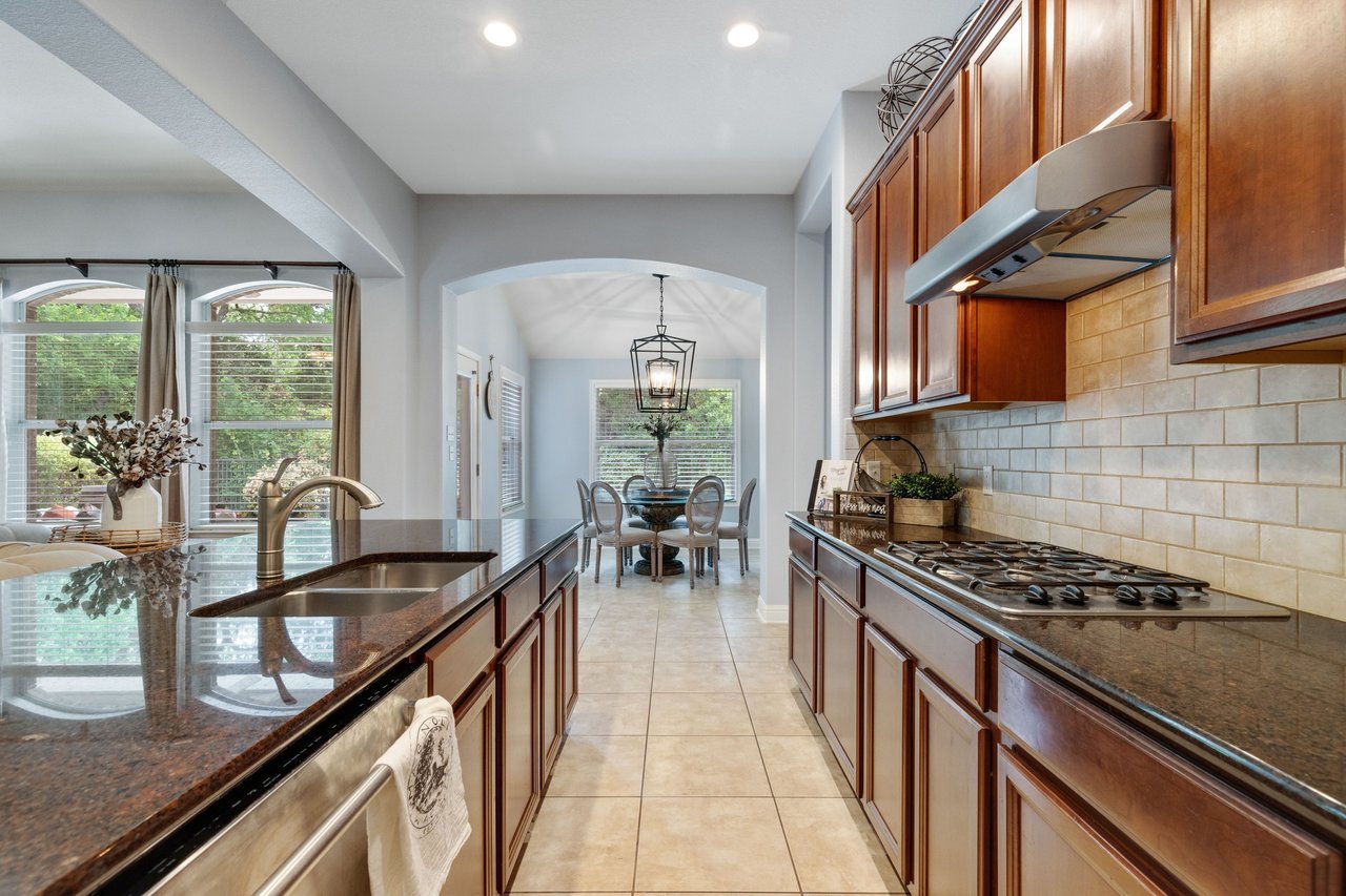 1204 Andrew CV