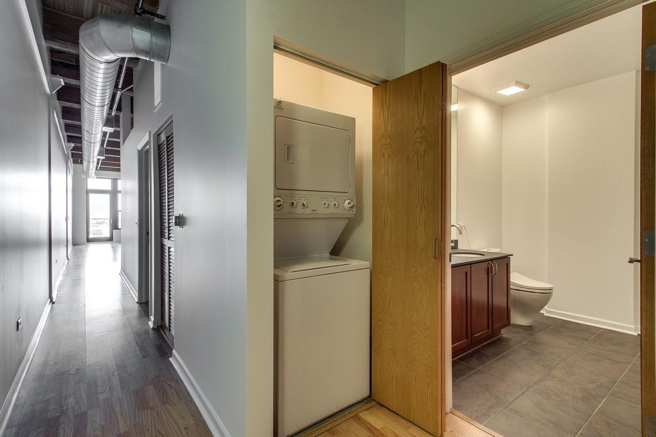 South Loop Loft: 1503 S State St,  #403