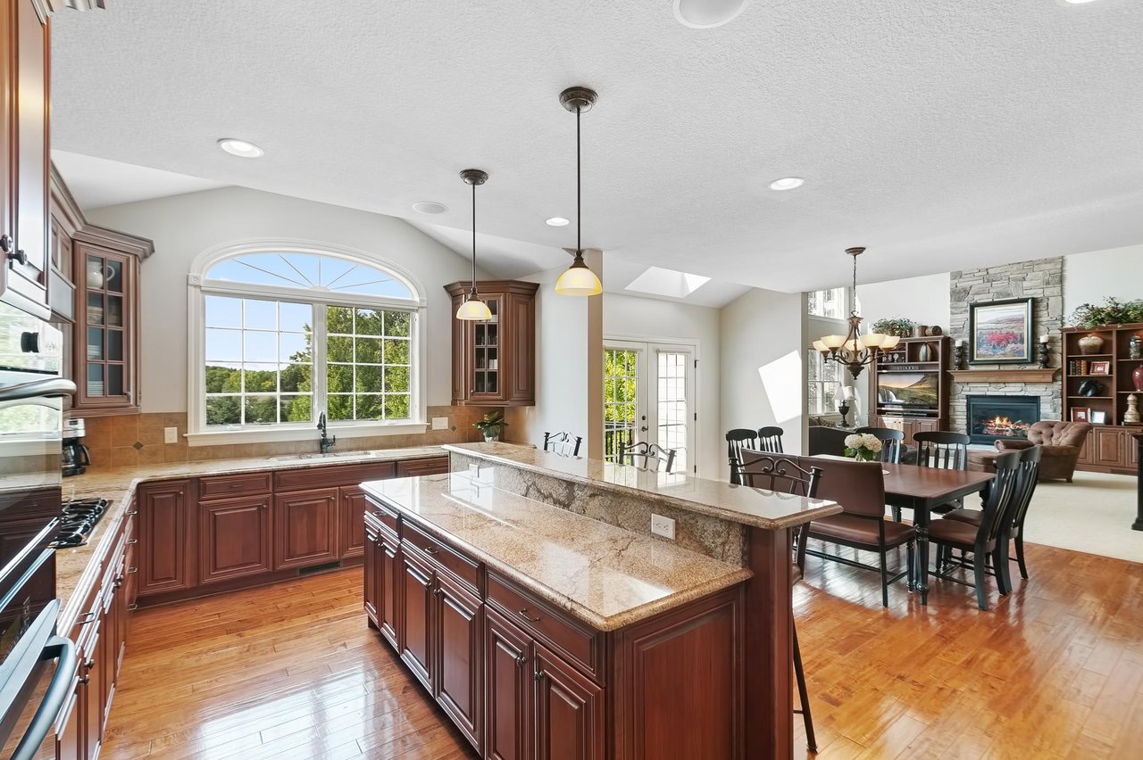 Stunning Eagan Masterpiece!