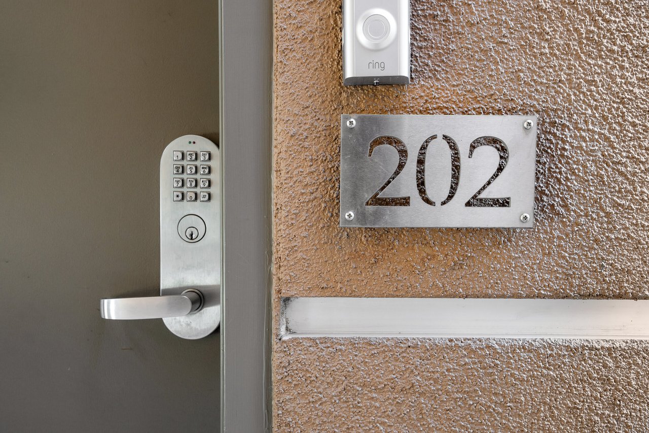 25 Sierra St, #202